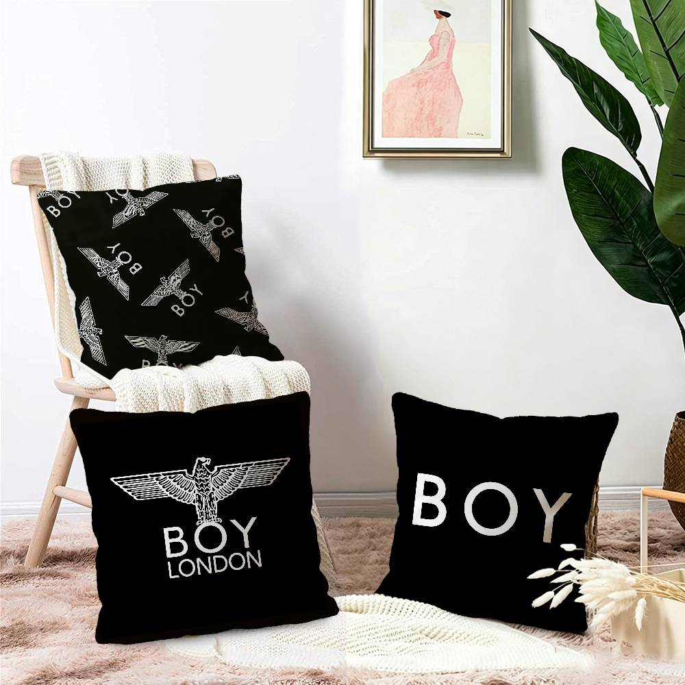 Home Textiles London - Классические декоративные подушки с логотипом B-Boy