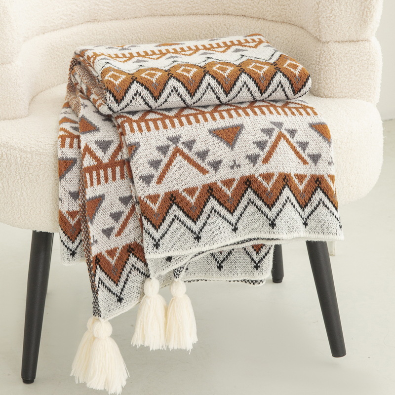 Home Textiles Europe - Вязаное одеяло в богемном стиле с